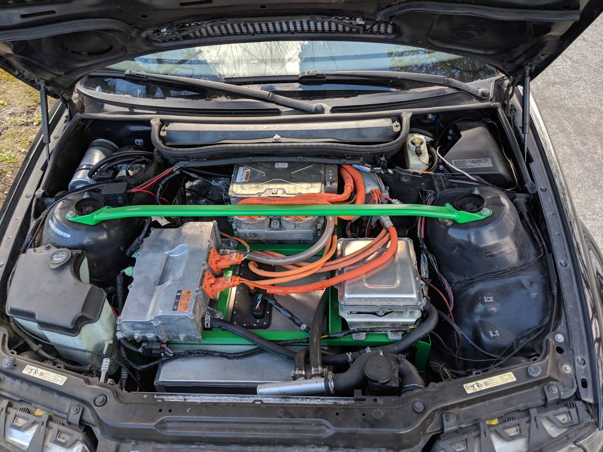 Converting a car from gasoline to electric: BMW 330ci (E46) project image